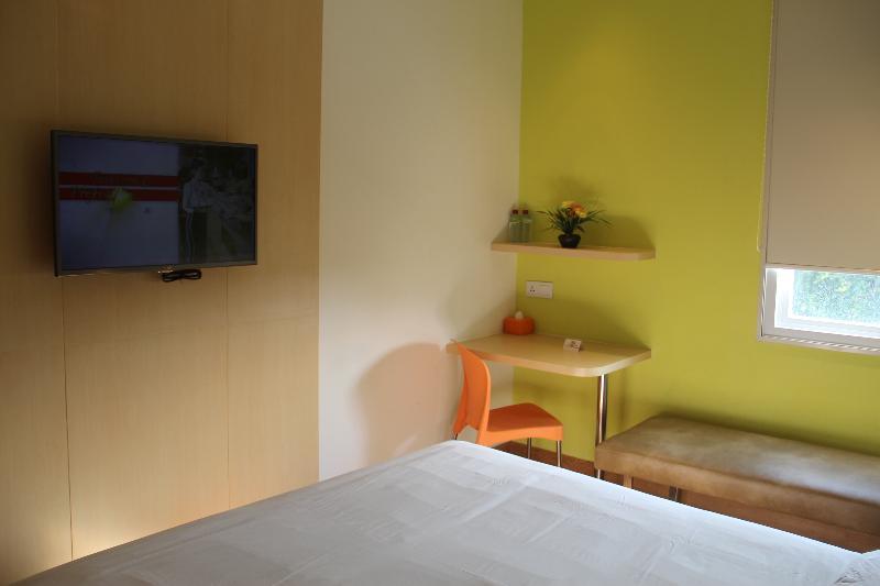 Zest Hotel Jemursari Surabaya Buitenkant foto